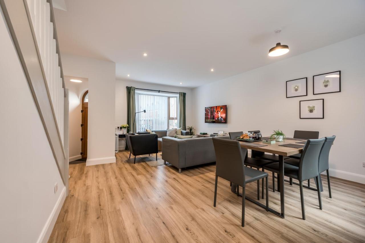 ベルファストWindsor Drive Townhouseアパートメント エクステリア 写真